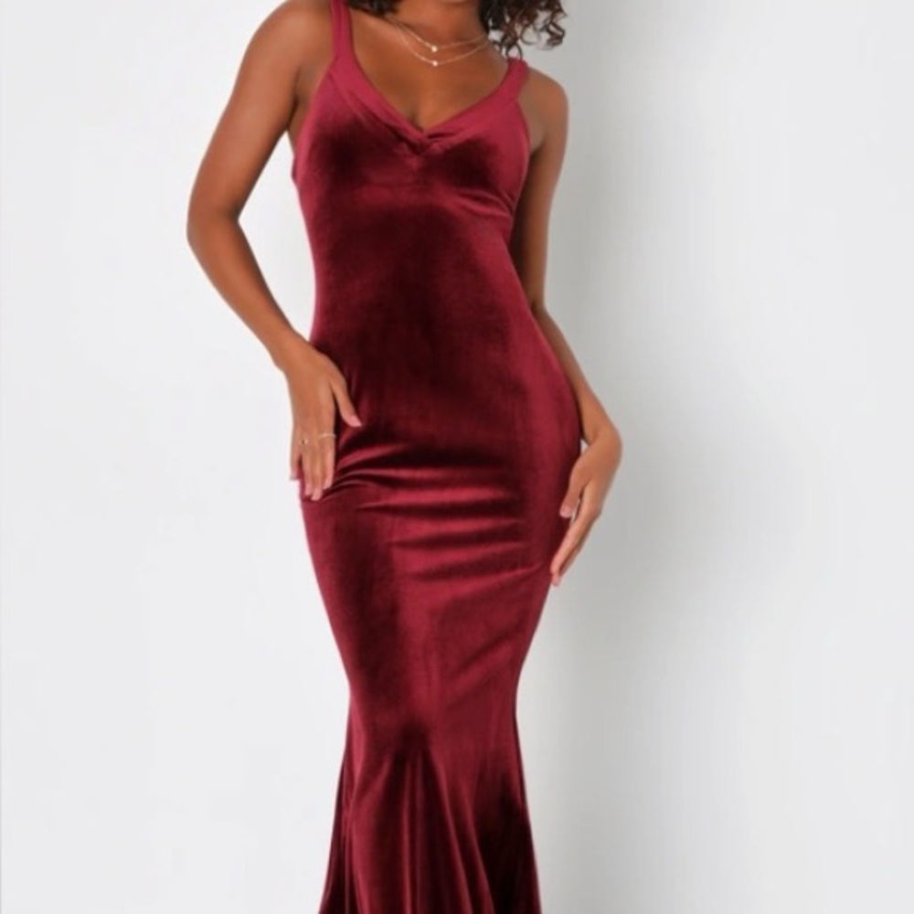 Lulu’s Burgundy Velvet Dress